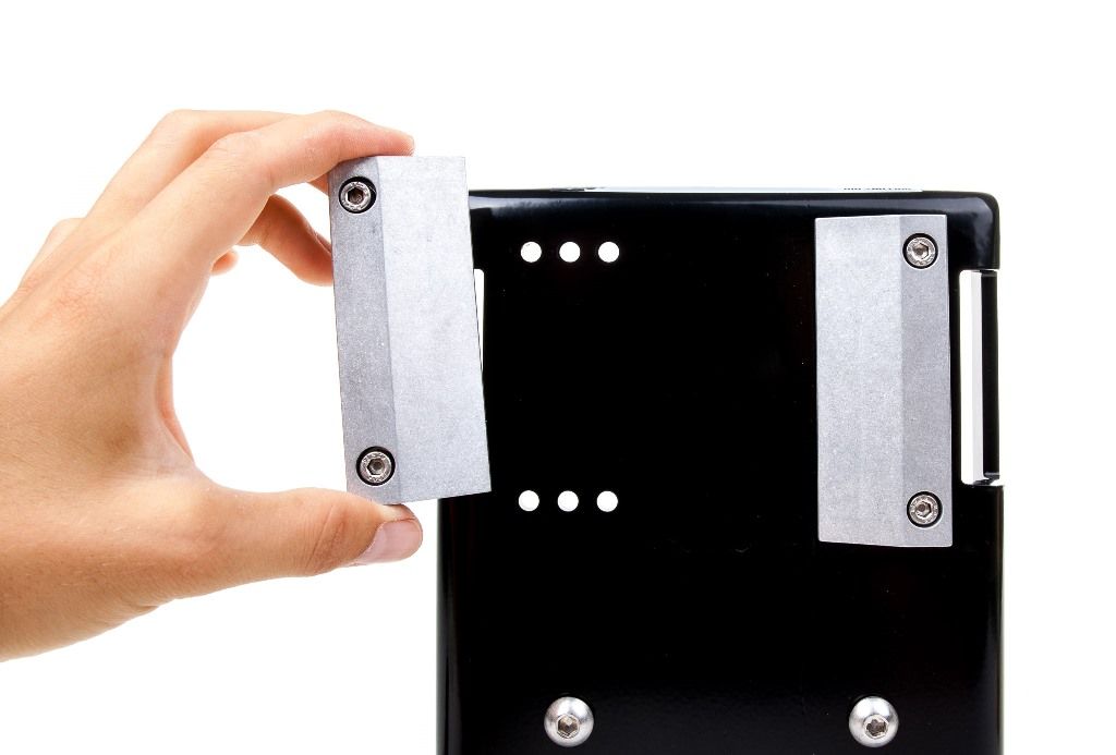 Adaptador para exteriores para fijación de Barra de dominadas y dip, version acero negro